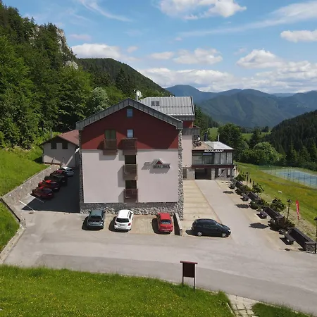 Malina-ski Resort-ski-in & Ski-out